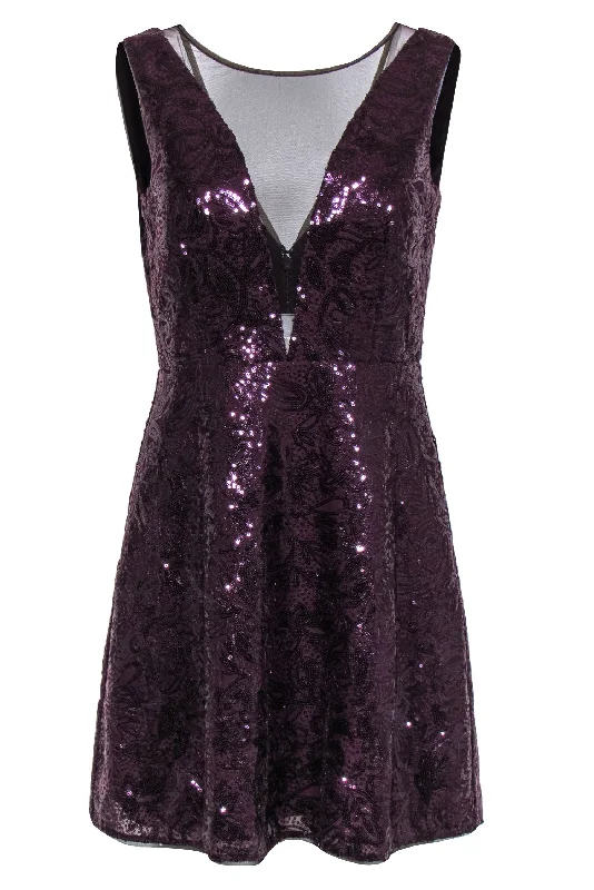 BCBG Max Azria - Deep Purple Sequined Paisley Fit & Flare Dress w/ Mesh Paneling Sz 8